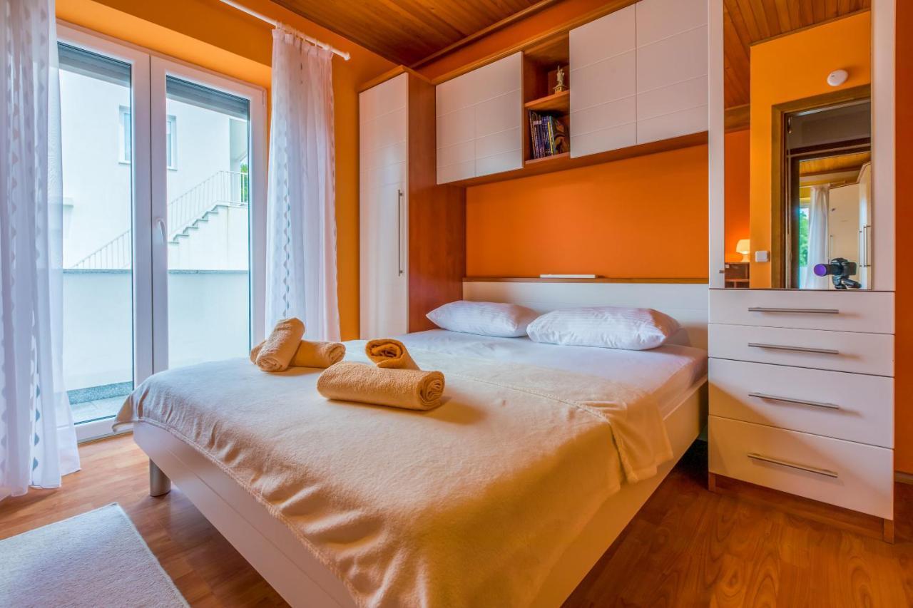 Apartments Dolloree Dramalj Εξωτερικό φωτογραφία