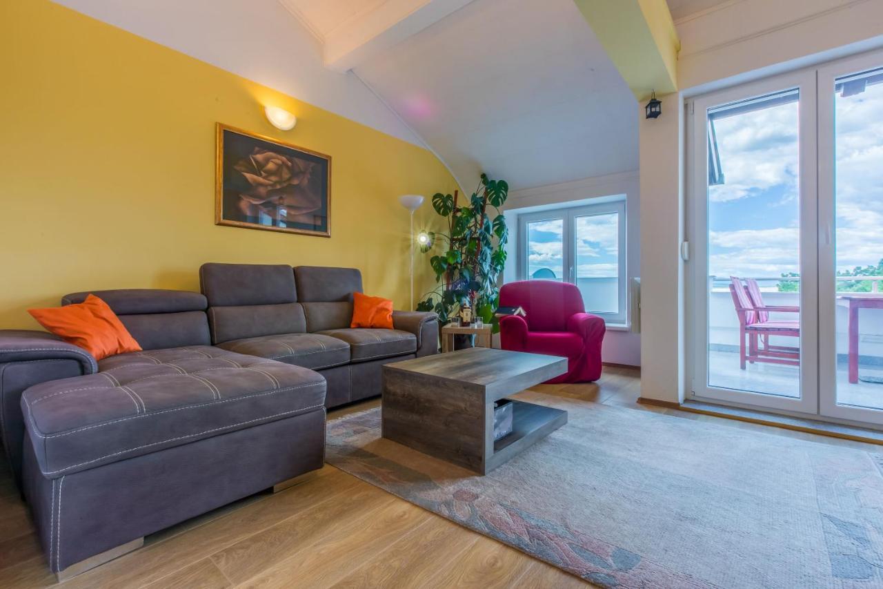 Apartments Dolloree Dramalj Εξωτερικό φωτογραφία