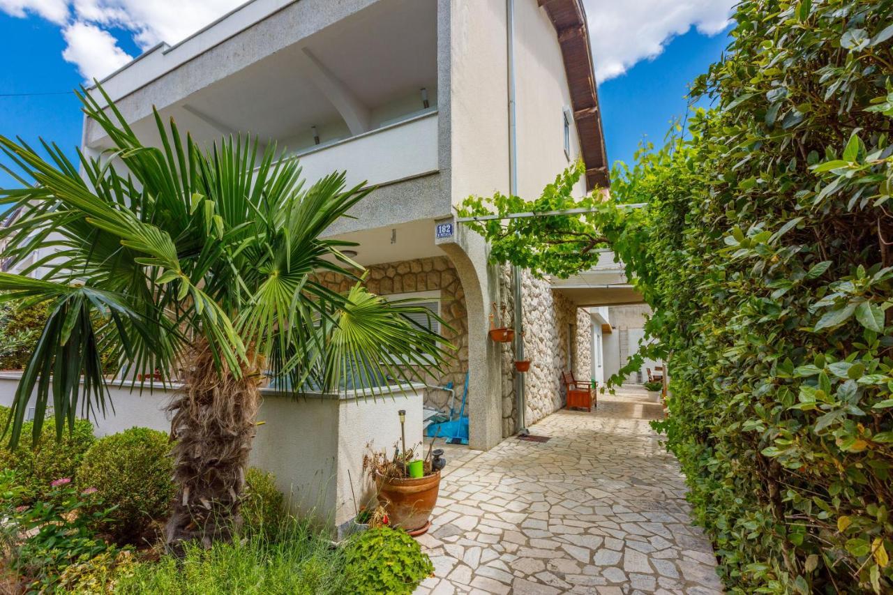 Apartments Dolloree Dramalj Εξωτερικό φωτογραφία